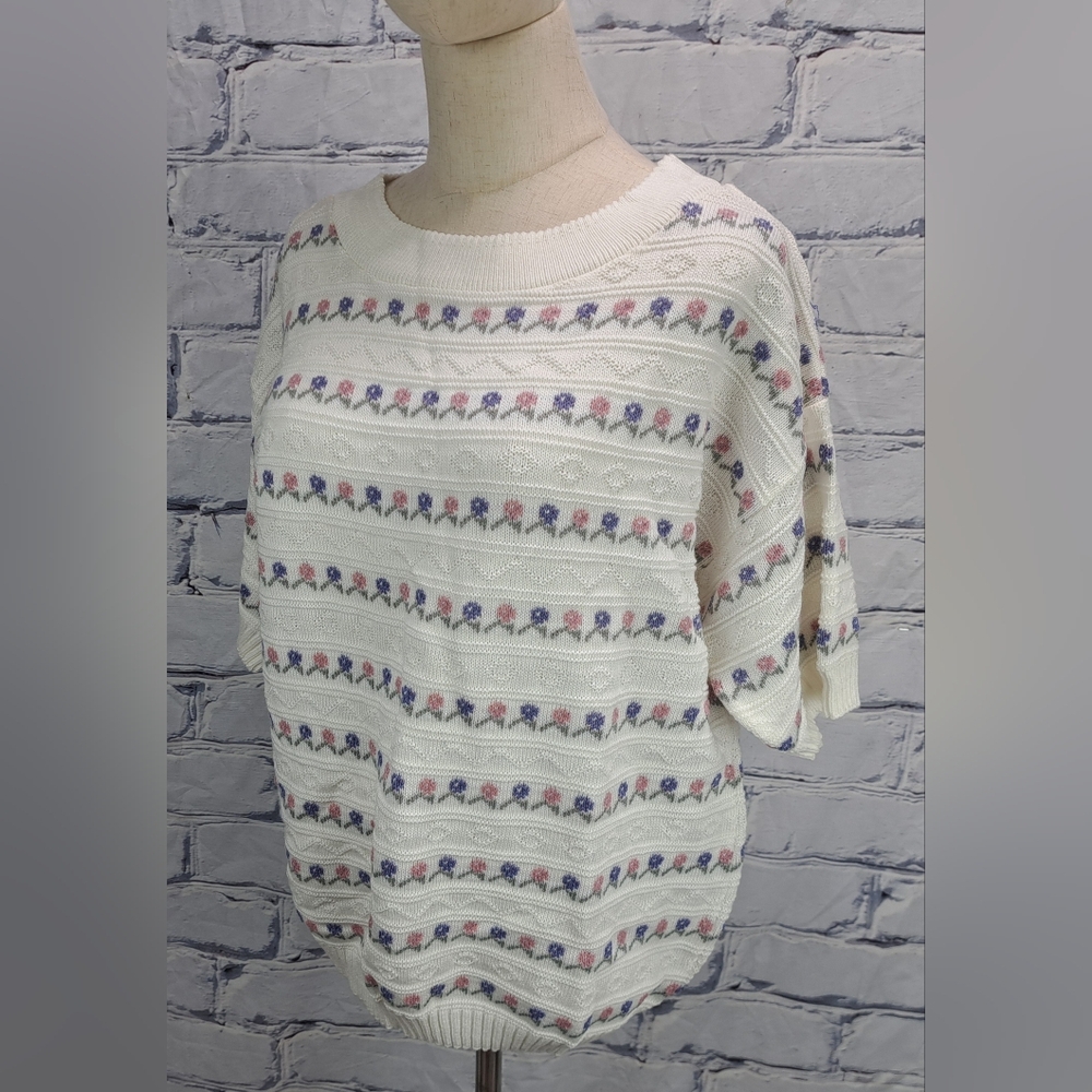NWT Jordano Women's Sweater Cottagecore Floral Crewneck S/S Knit Oversized Large - Picture 2 of 13